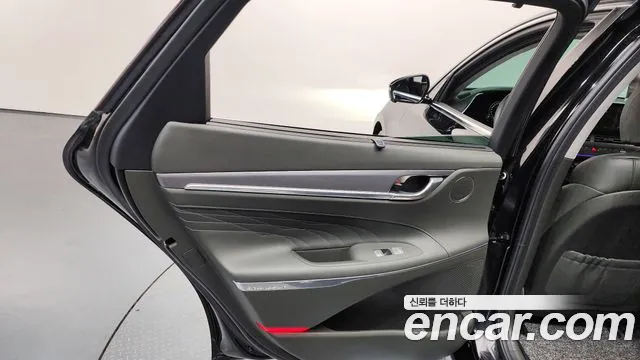 Hyundai Grandeur 2020 — фото 15
