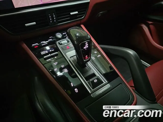 Porsche Cayenne 2021 — фото 18