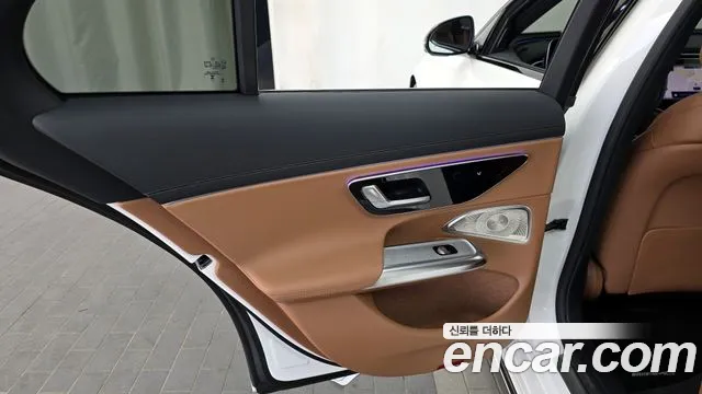 Mercedes-Benz E-Class 2026 — фото 15