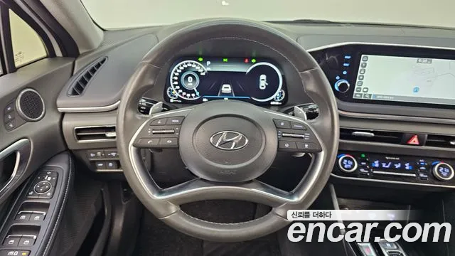 Hyundai Sonata 2022 — фото 19