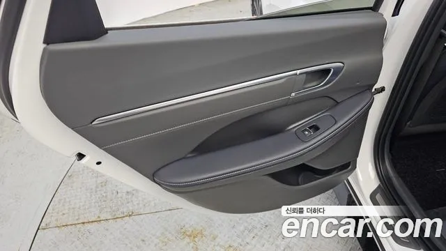 Hyundai Sonata 2022 — фото 15