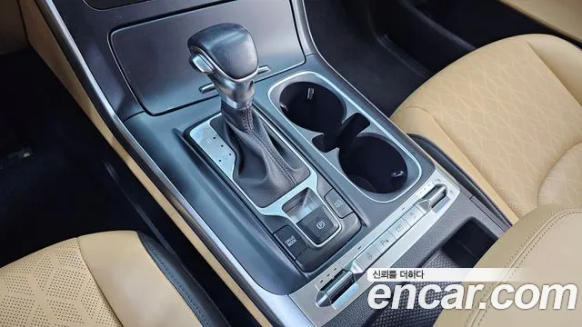 Kia Canival 2021 — фото 12