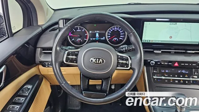 Kia Canival 2021 — фото 19