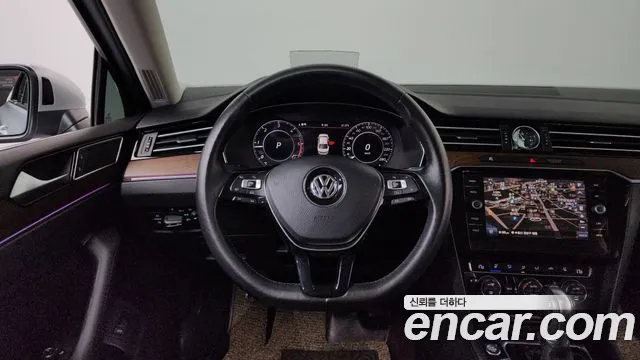 Volkswagen Passat 2018 — фото 20
