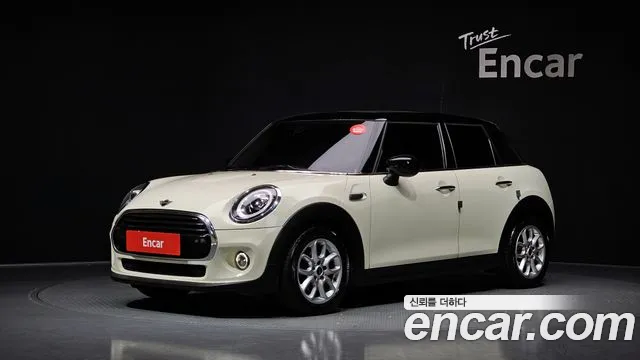Mini Cooper 2021 — фото 1