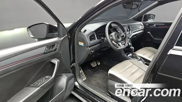 Volkswagen T-Roc 2021 — фото 10