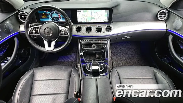 Mercedes-Benz E-Class 2019 — фото 10
