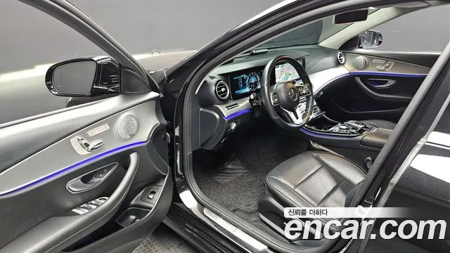 Mercedes-Benz E-Class 2019 — фото 13