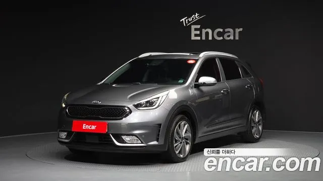 Kia Niro 2018 — фото 1