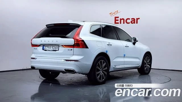 Volvo XC60 2021 — фото 2
