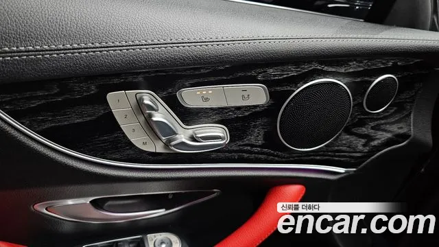 Mercedes-Benz E-Class 2017 — фото 16