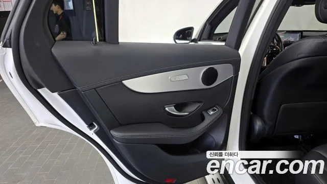 Mercedes-Benz GLC-Class 2021 — фото 15