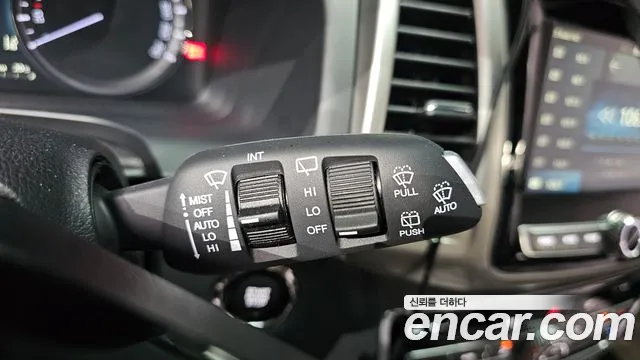 KG_Mobility_Ssangyong Rexton 2018 — фото 17