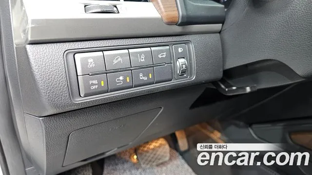 KG_Mobility_Ssangyong Rexton 2018 — фото 19