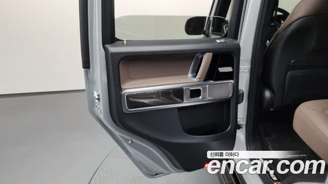 Mercedes-Benz G-Class 2023 — фото 15