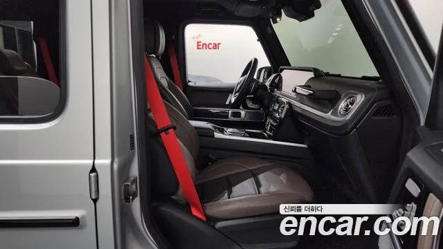 Mercedes-Benz G-Class 2023 — фото 16