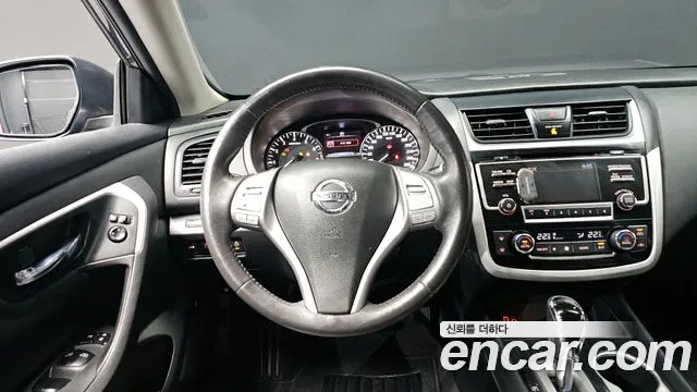 Nissan Altima 2018 — фото 12