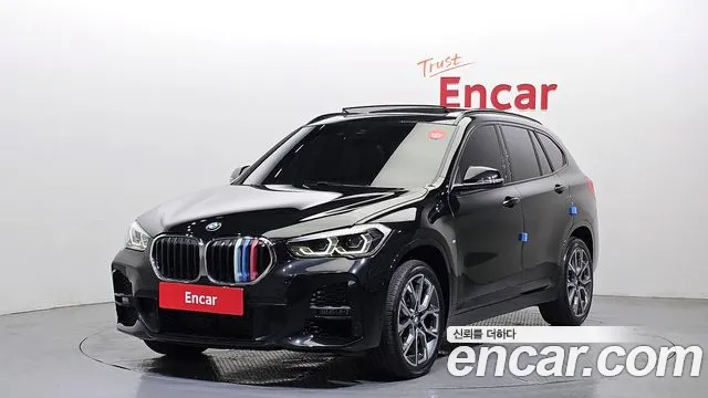BMW X1 2022 — фото 1
