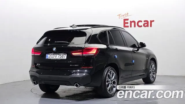BMW X1 2022 — фото 2