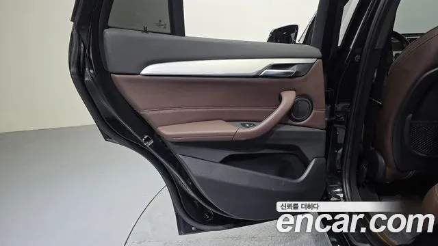 BMW X1 2022 — фото 15