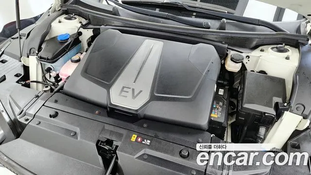 Kia EV6 2022 — фото 6