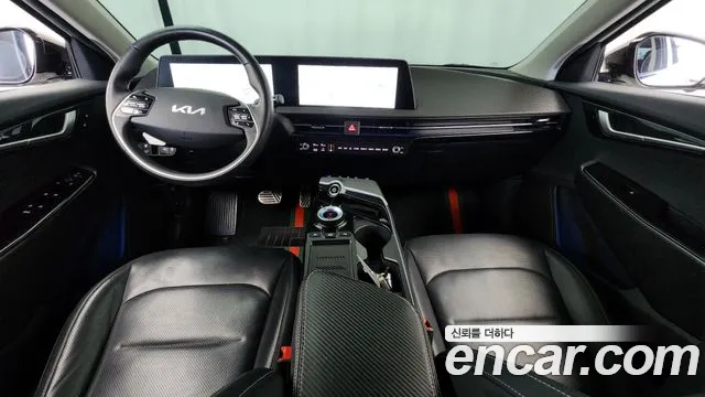 Kia EV6 2022 — фото 10