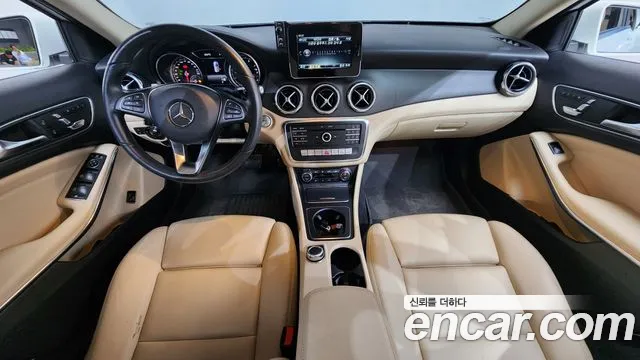 Mercedes-Benz GLA-Class 2019 — фото 10