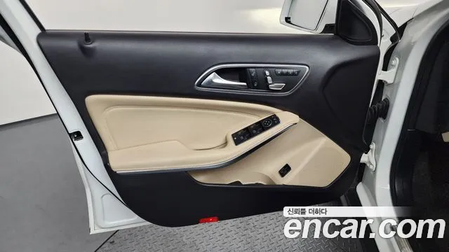 Mercedes-Benz GLA-Class 2019 — фото 14
