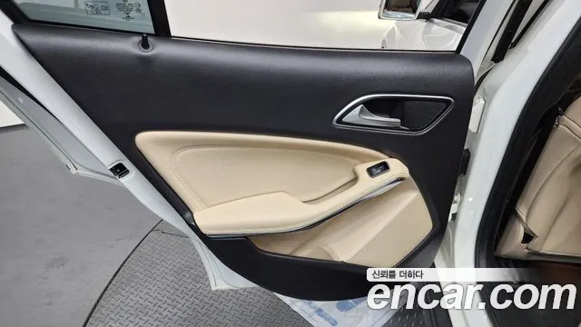 Mercedes-Benz GLA-Class 2019 — фото 15