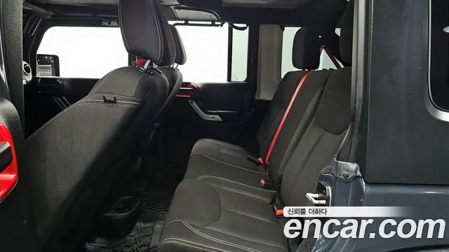 Jeep Wrangler 2016 — фото 17