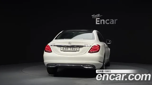 Mercedes-Benz C-Class 2015 — фото 4
