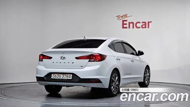 Hyundai AVANTE 2020 — фото 2
