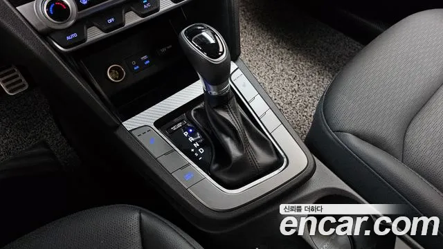 Hyundai AVANTE 2020 — фото 9