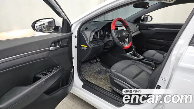 Hyundai AVANTE 2020 — фото 10