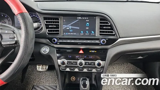Hyundai AVANTE 2020 — фото 14