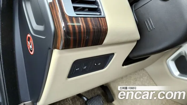 Land Rover Range Rover 2017 — фото 16