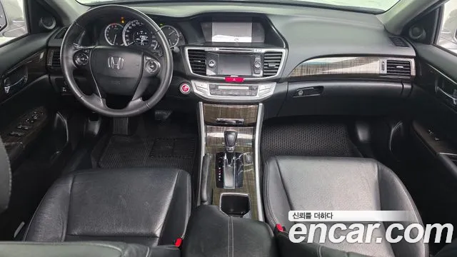 Honda Accord 2015 — фото 7