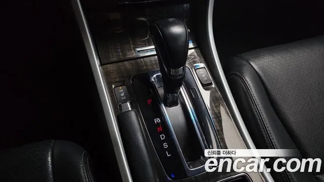 Honda Accord 2015 — фото 9