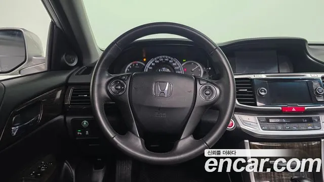 Honda Accord 2015 — фото 12