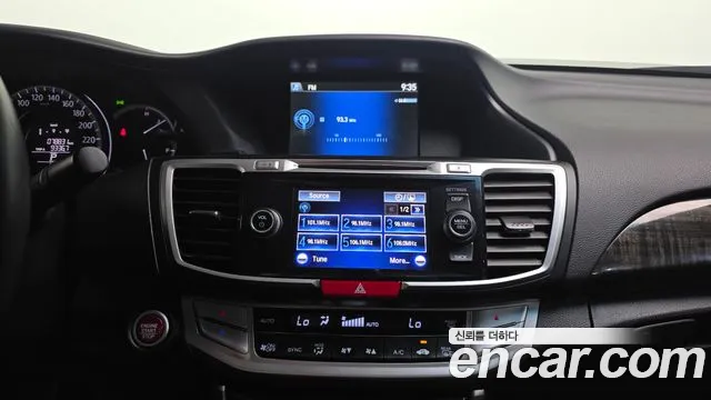 Honda Accord 2015 — фото 13