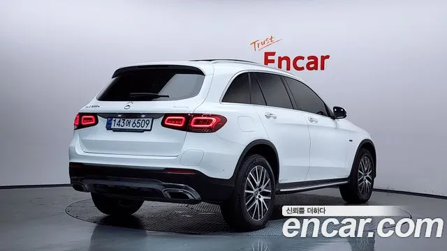 Mercedes-Benz GLC-Class 2021 — фото 2