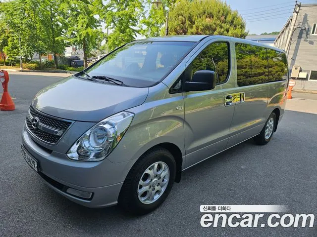 Hyundai Starex 2016 — фото 1