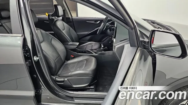 Kia Niro 2022 — фото 13
