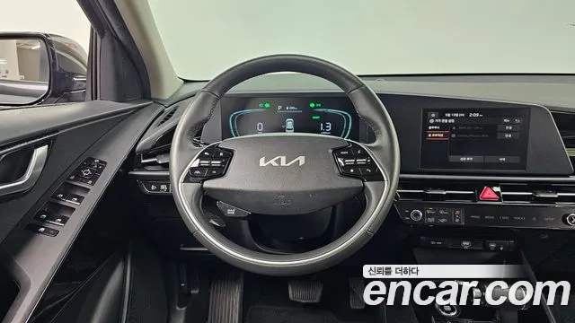 Kia Niro 2022 — фото 18