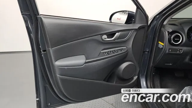 Hyundai Kona 2020 — фото 14