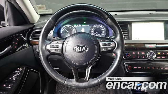 Kia K7 2018 — фото 13