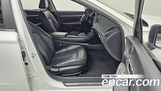 Hyundai Sonata 2020 — фото 13