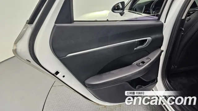 Hyundai Sonata 2020 — фото 15