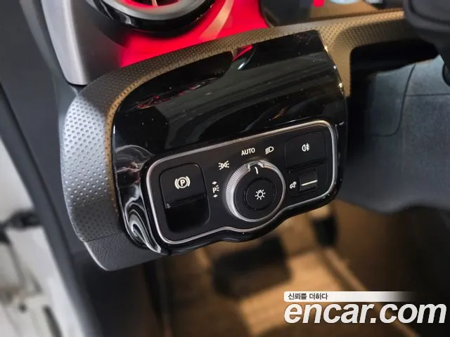Mercedes-Benz CLA-Class 2022 — фото 10