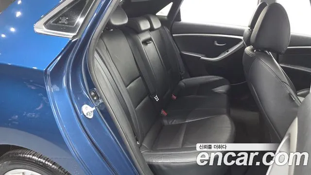 Hyundai i30 2015 — фото 17